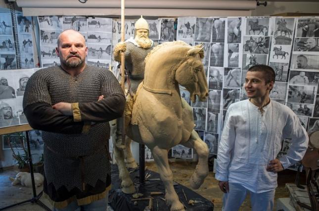  модель памятника Илье Муромцу